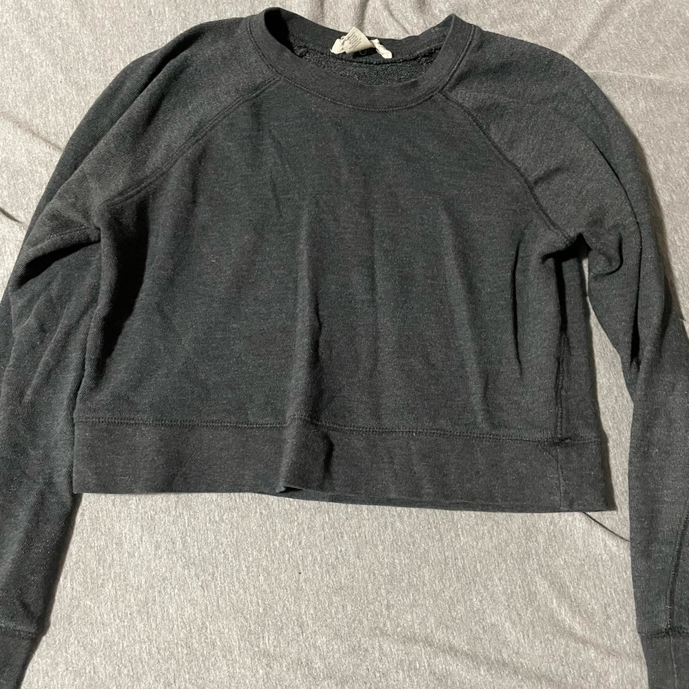 SOLD*8 for $50🌼Crop Top Long Sleeve